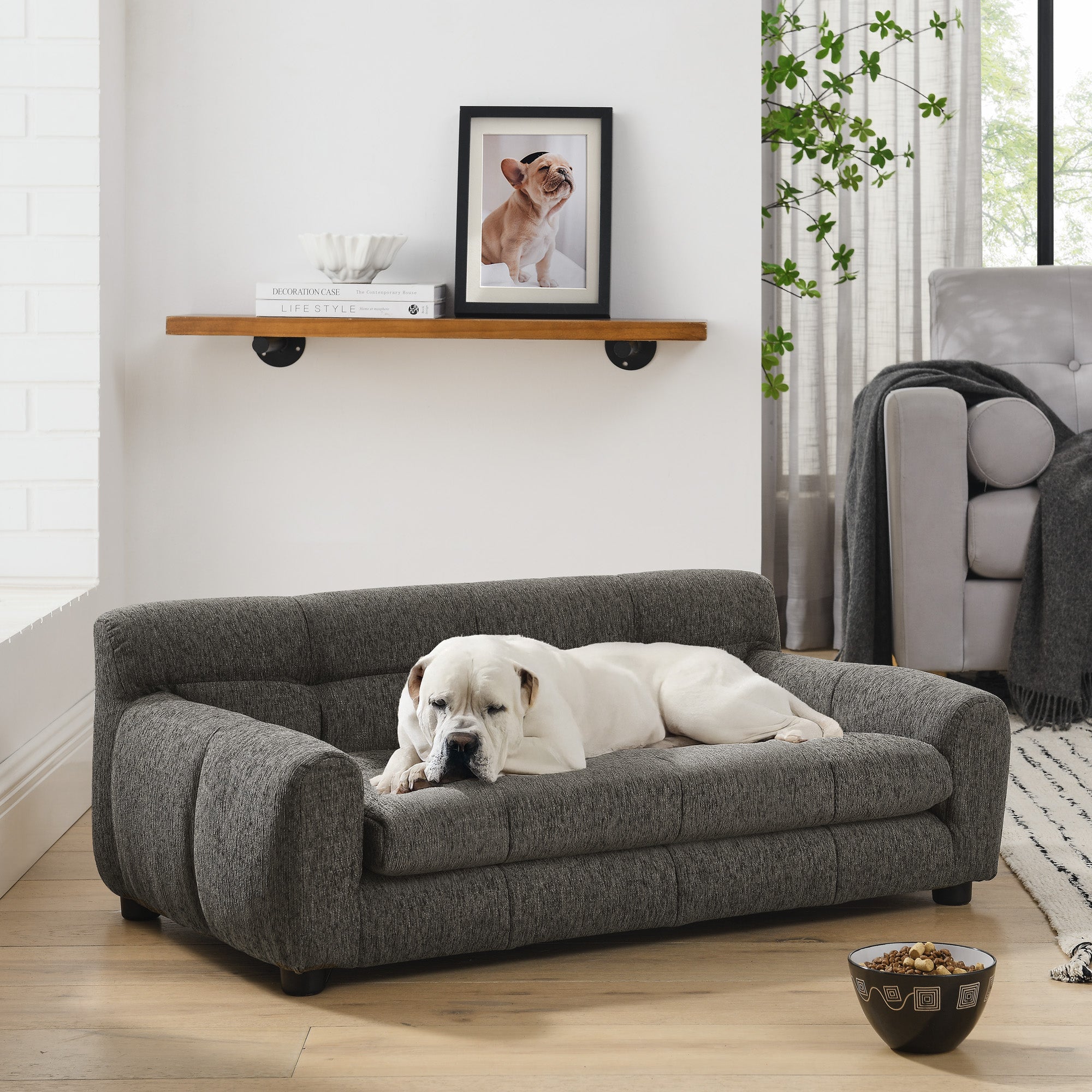 Soft and comfortable pet sofa with backrest and armrests, suitable for modern rectangular pet sofas for small and medium-sized dogs