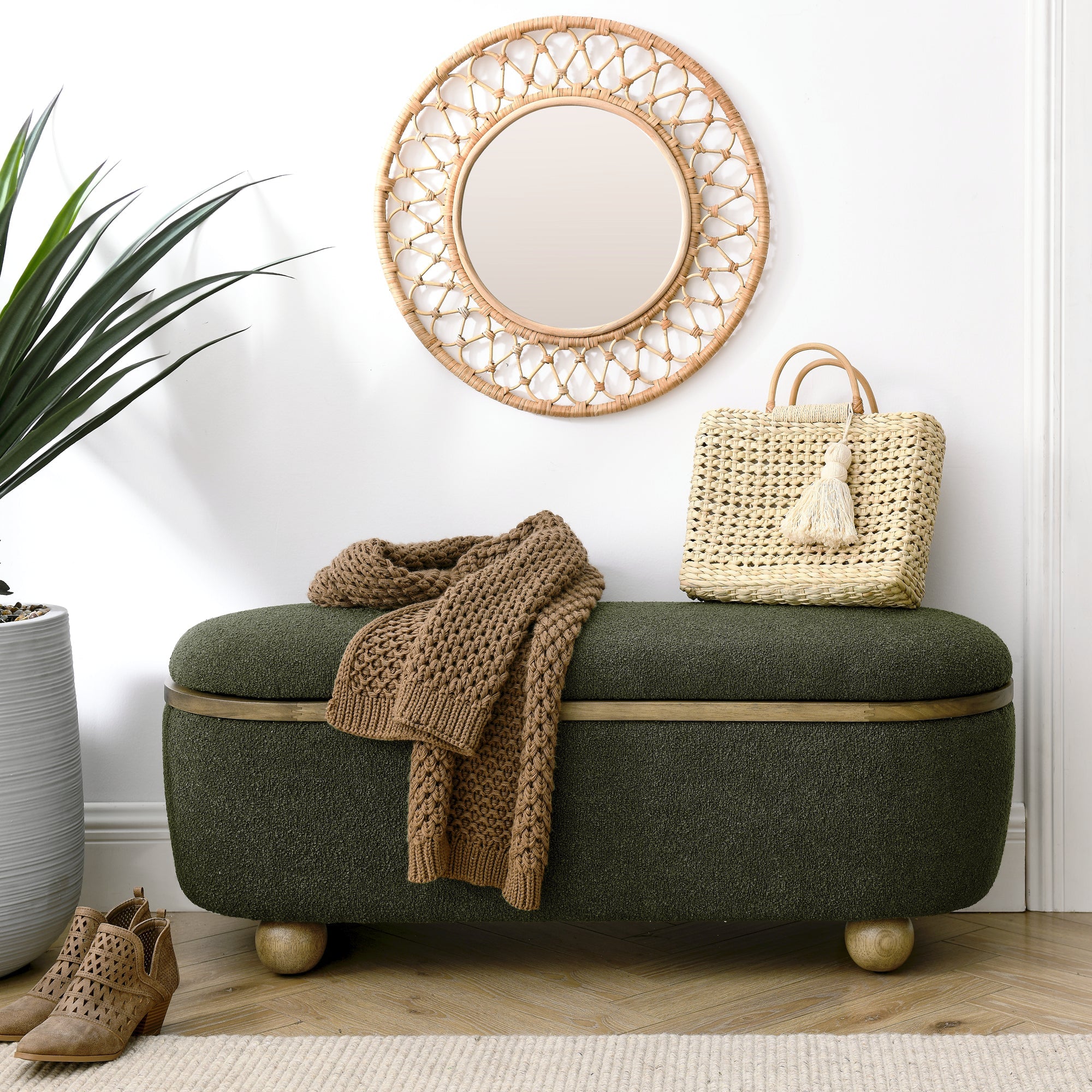 Large Capacity Modern Storage Ottoman Bench, Upholstered Footrest & Comfortable Chair with Storage for Living Room, Bedroom