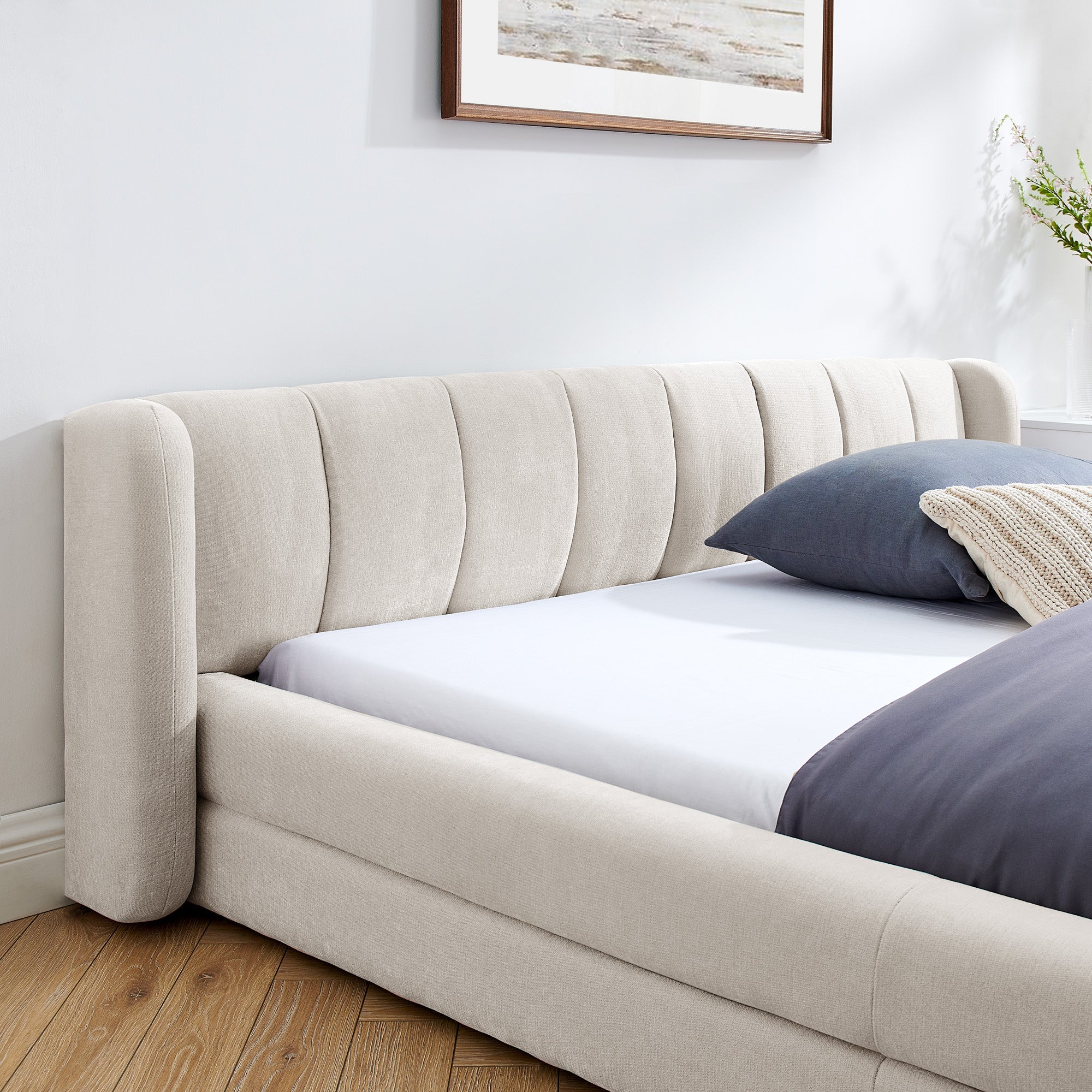 Queen Size Upholstered Bed Frame with Thick Fabric, Chenille Fabric Grounded Queen Size Platform Bed with Headboard and Solid Frame(87''*67''*23.5'')